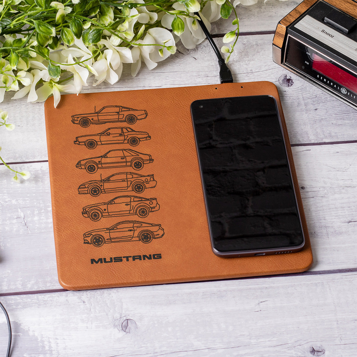 Mustang Silhouette Leather Wireless Phone Charging Mat