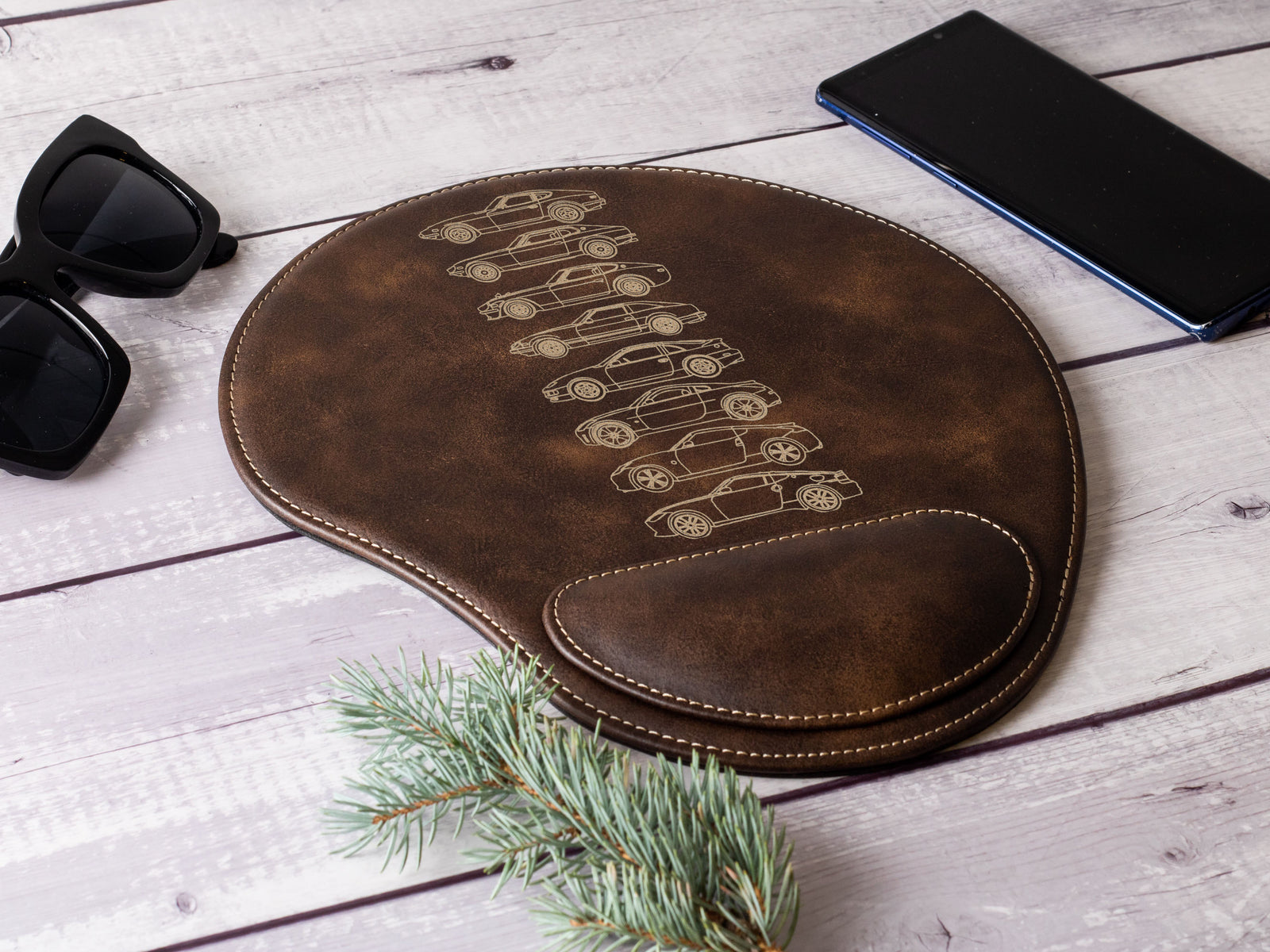 Z-car Silhouette Collection Engraved Leather Mouse Pad